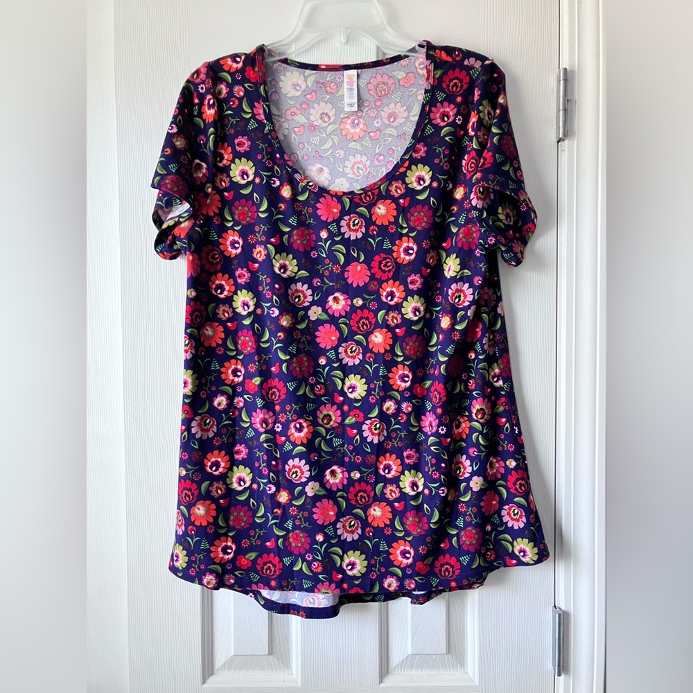 LuLaRoe Classic Tee